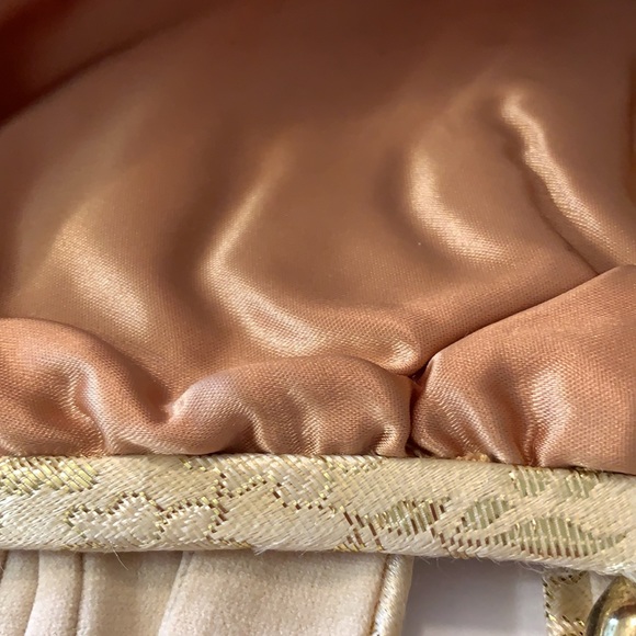 VINTAGE-GOLD/CREME METALLIC FABRIC 50’s-60’s ERA EVNING BAG WITH MATCHING GLOVES